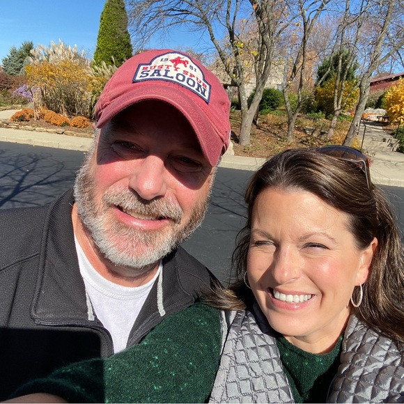 Meet your Posher, Lisa - Picture 3 of 3